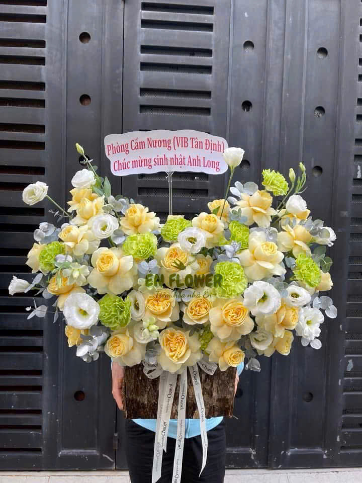 Giỏ hoa G032