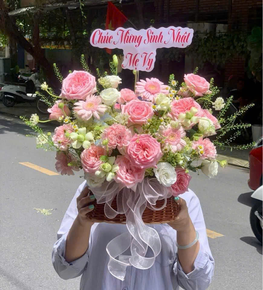 Giỏ hoa G040