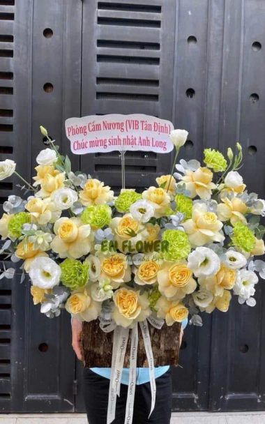 Giỏ hoa G048